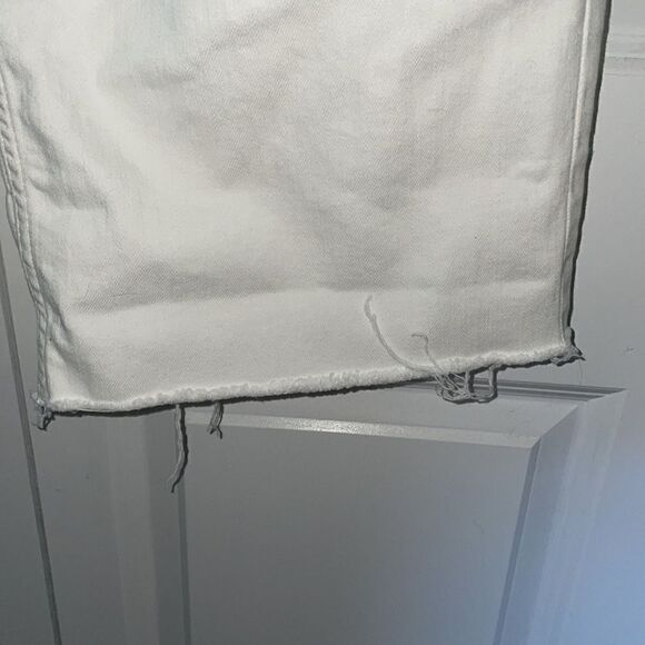 Calvin Klein white cut off jeans - Picture 6 of 9